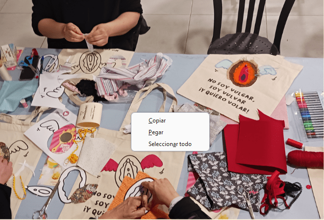 Taller dibuja tu vulva